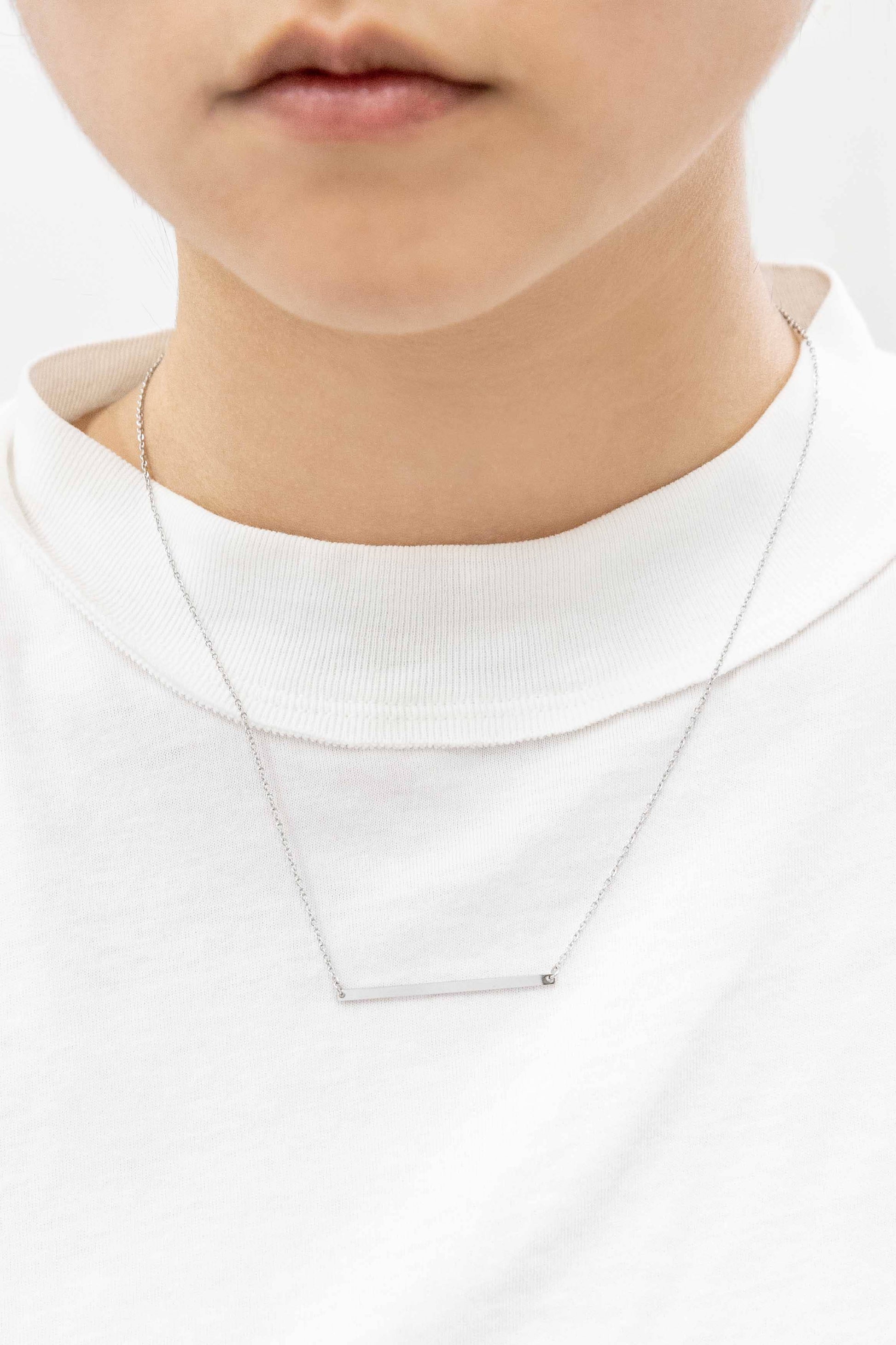 Modern Minimalist Bar Necklace (14K)
