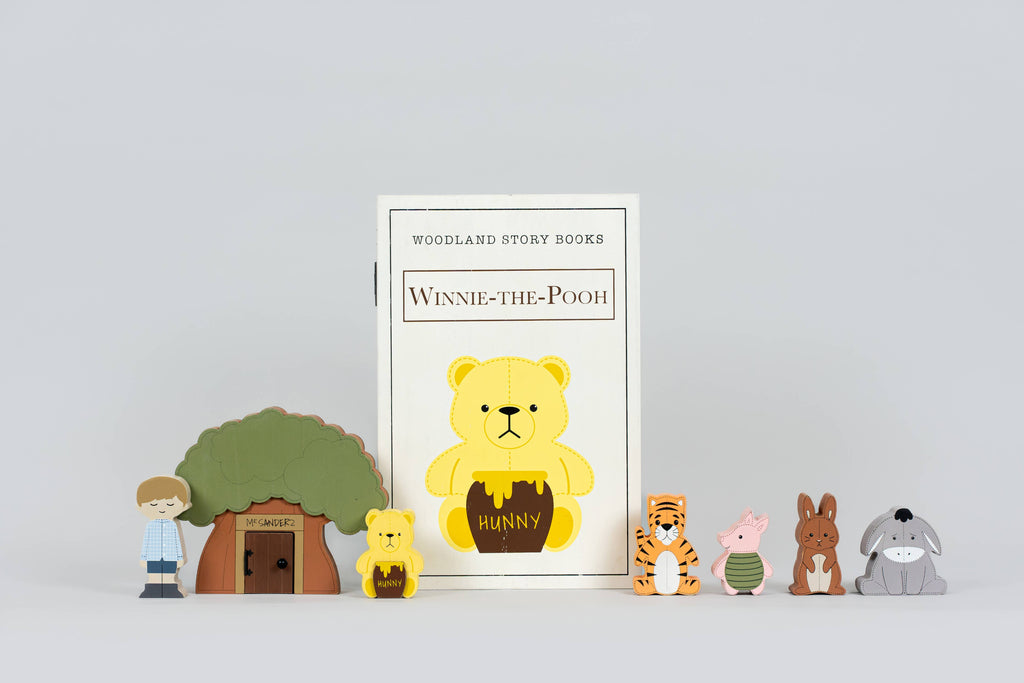 8x12 Woodland Storybook Set of 8 - WINNIE THE POOH