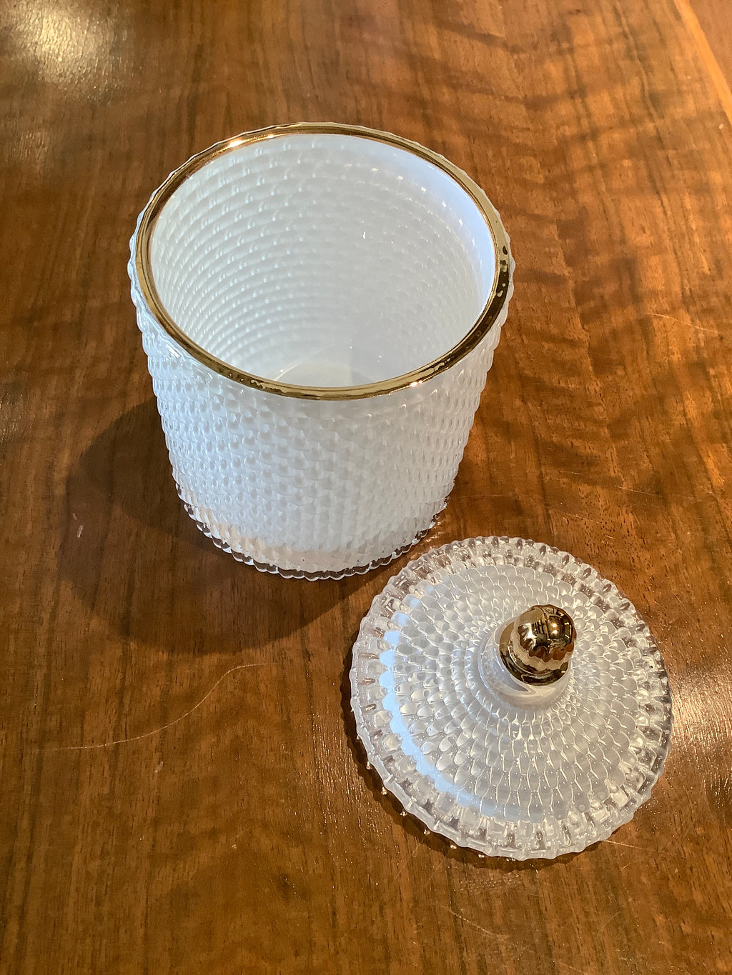 Cleo - White & Gold Vessel