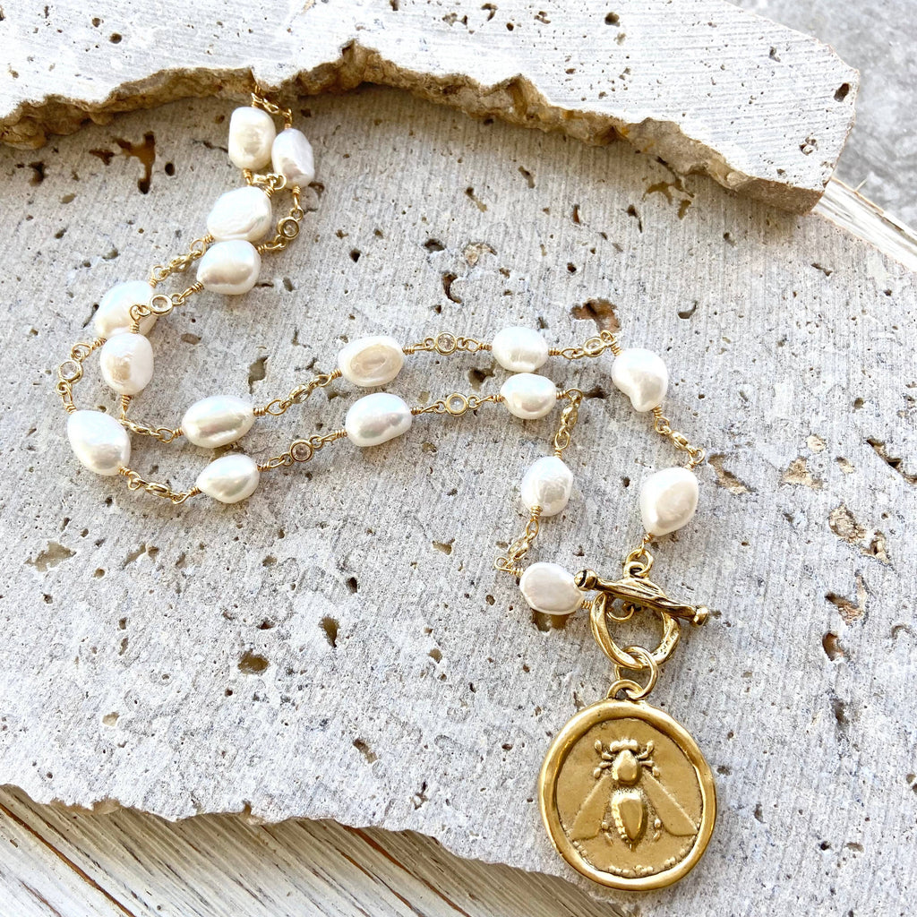 Queen bee pearl necklace boutique salon bee Jewerly  trendy