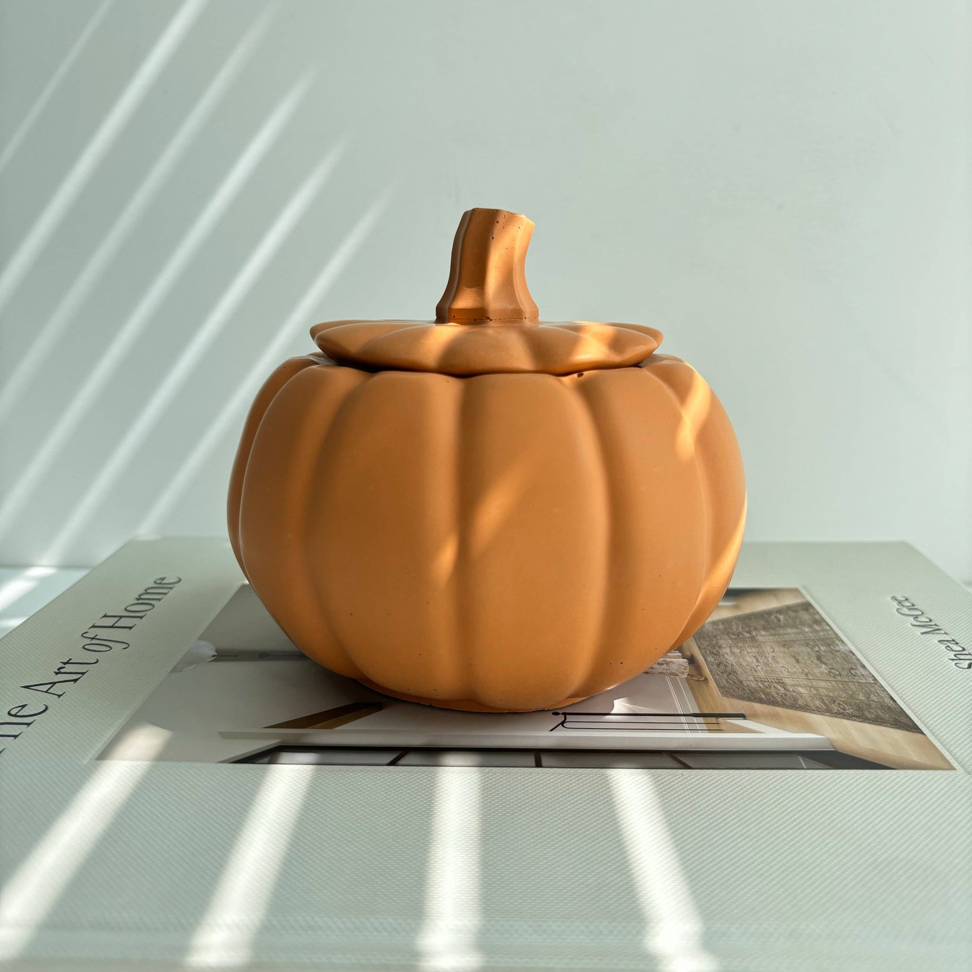 Pumpkin Candle Pot - PALO SANTO SANDALWOOD