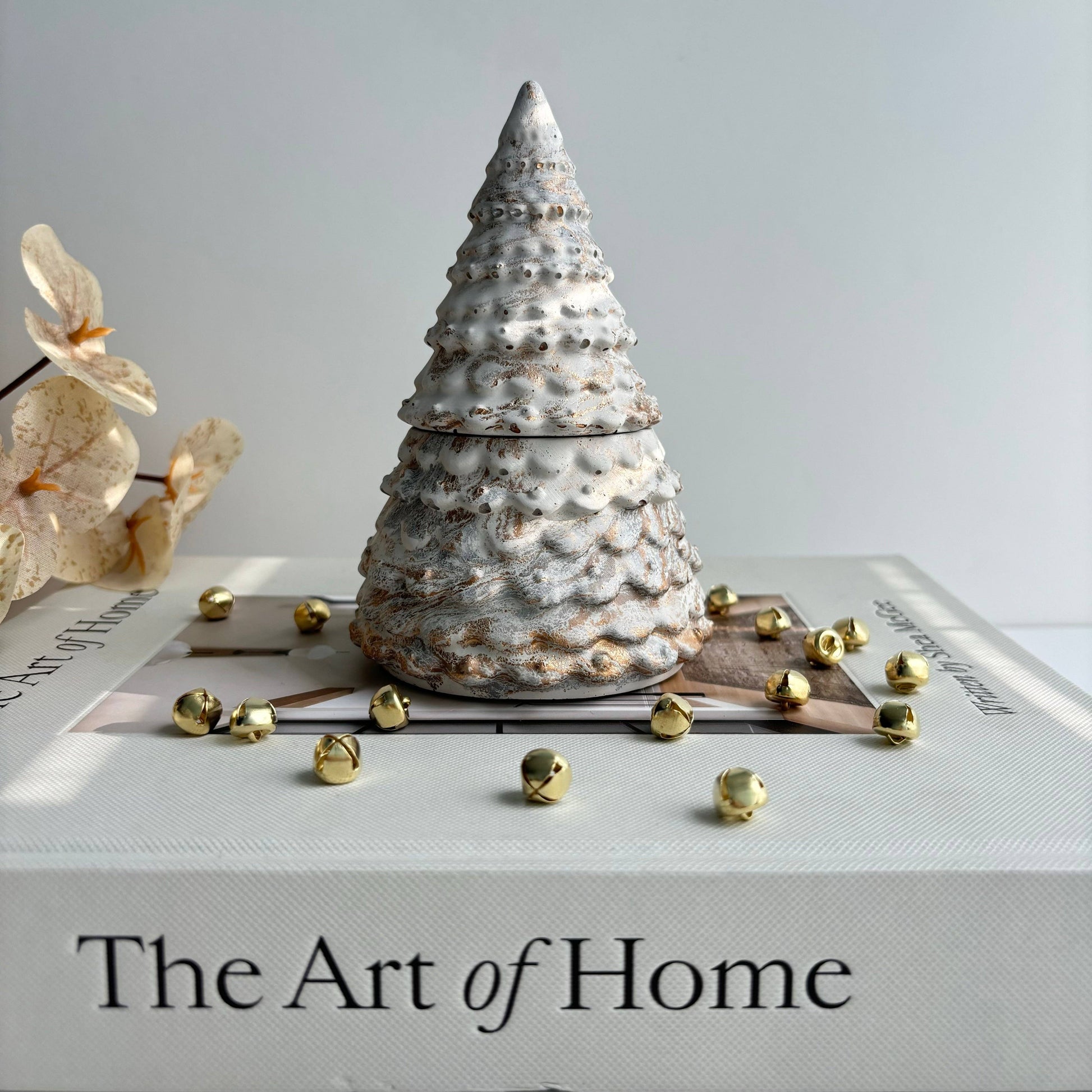 Christmas tree vessel | Holiday vessel
