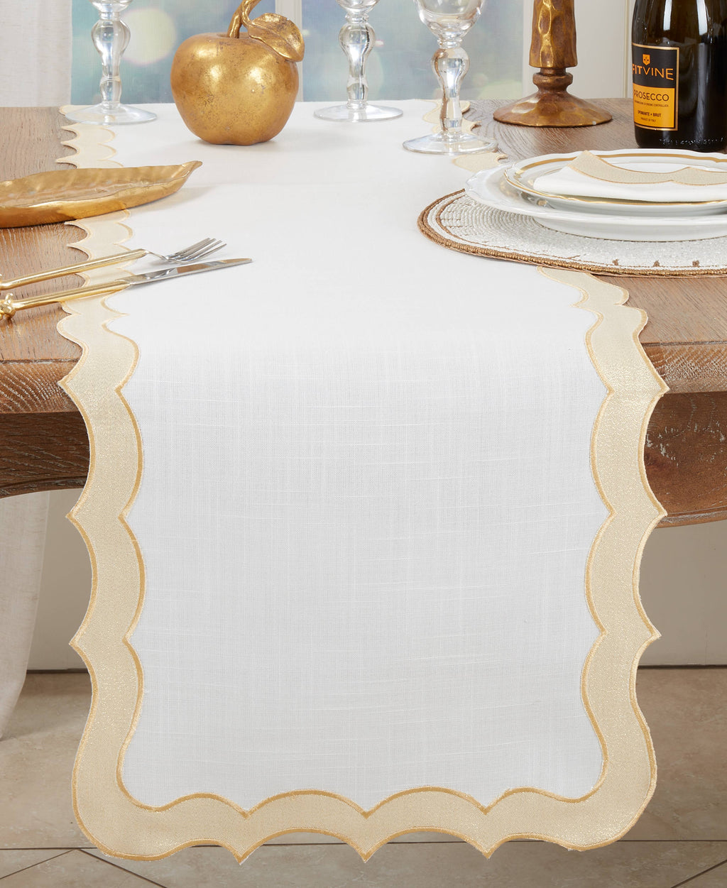 Scallop Border Runner