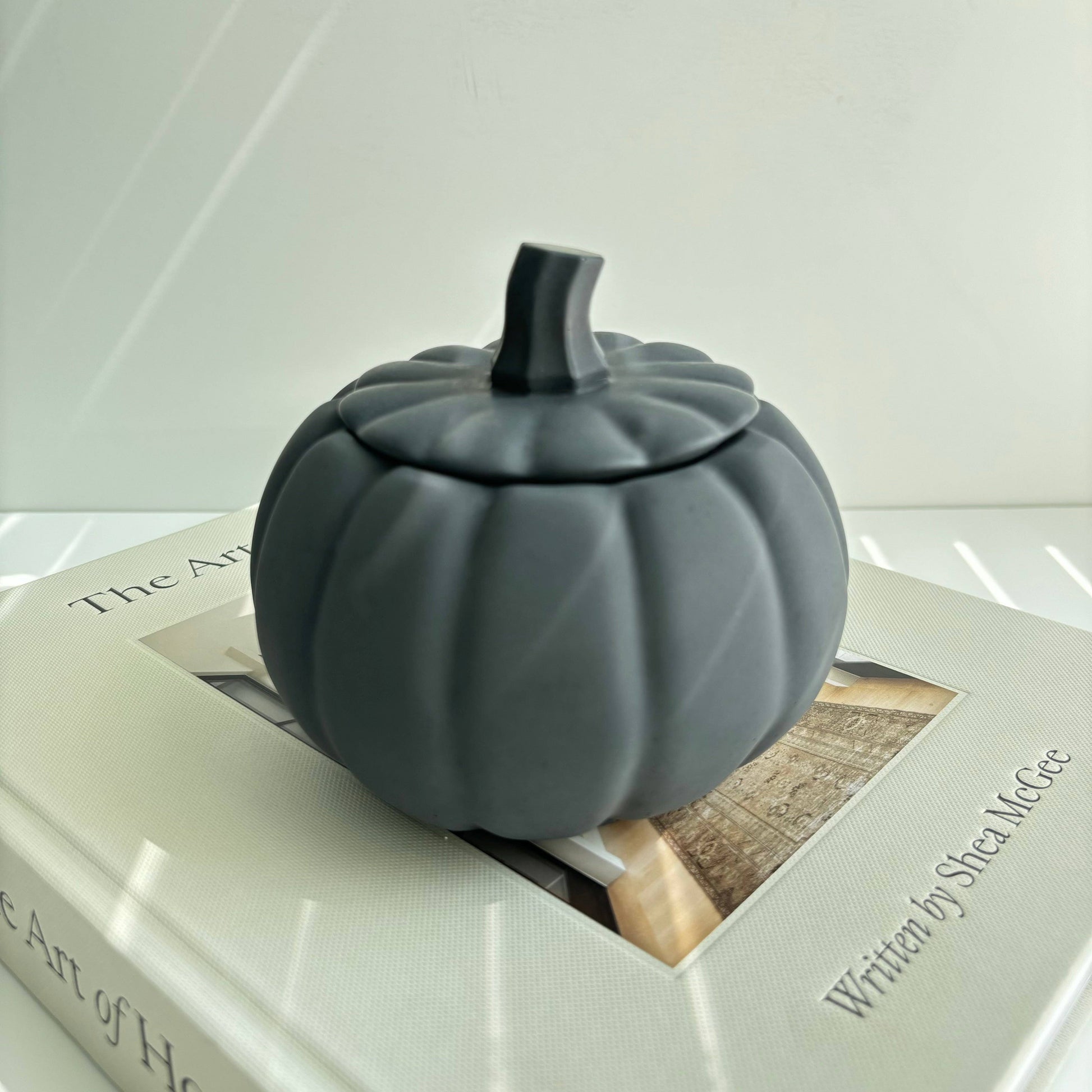 Pumpkin Candle Pot - PALO SANTO SANDALWOOD