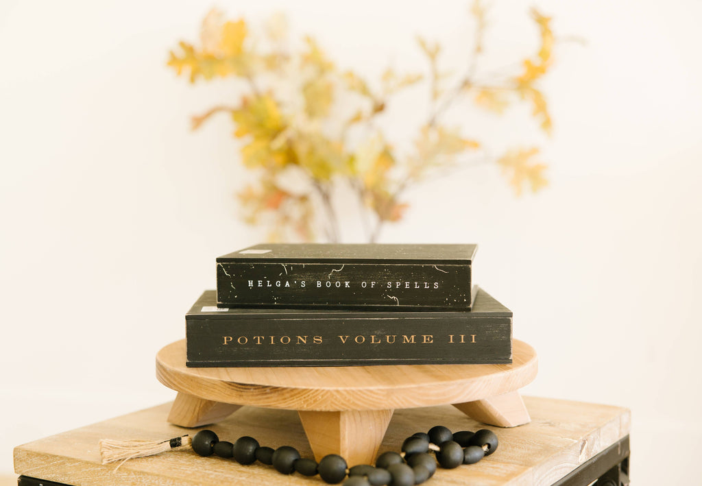 50442 - 8x12 box w/hinge s/2 (BOOK SPELLS) HALLOWEEN Decor