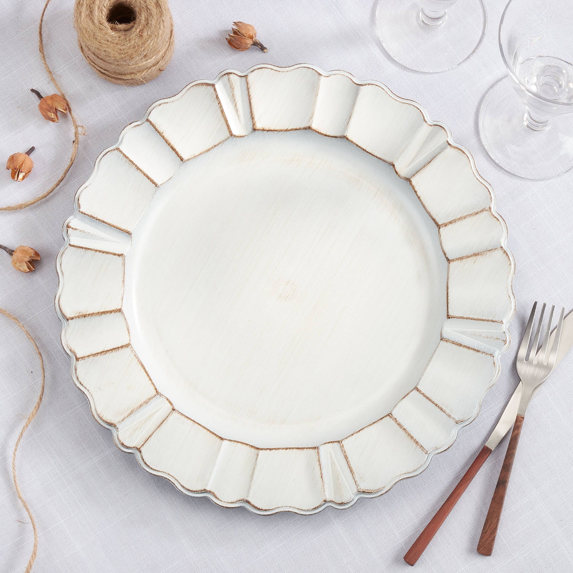 Scalloped Ruffled Charger