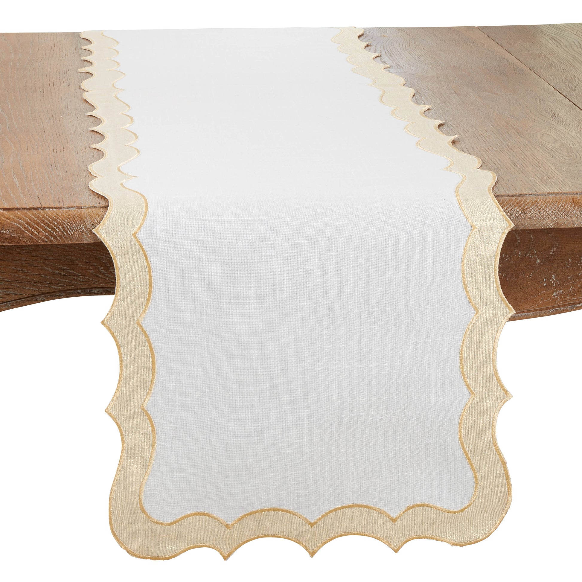 Scallop Border Runner
