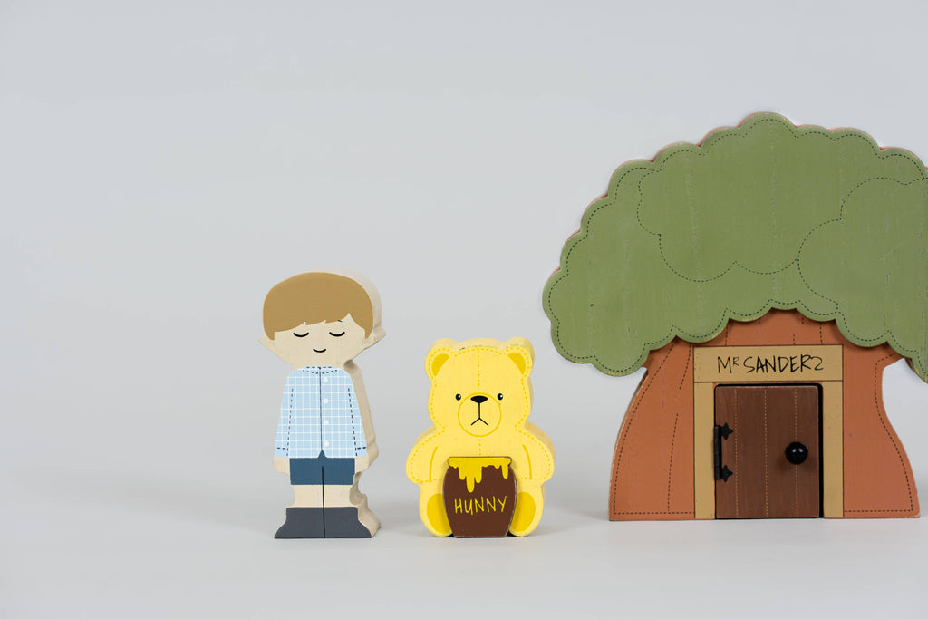 8x12 Woodland Storybook Set of 8 - WINNIE THE POOH