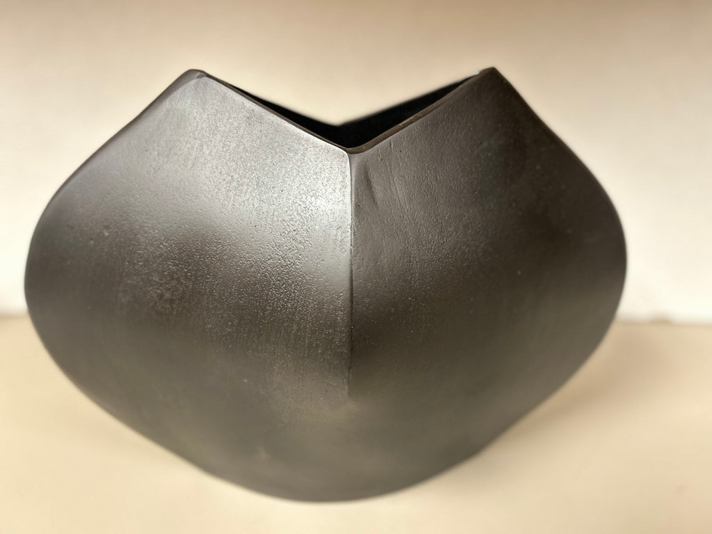 Black Thin Vase