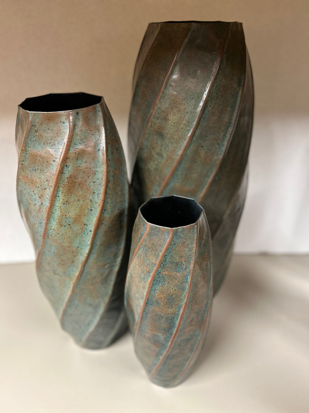 Green Swirl Linear Vase