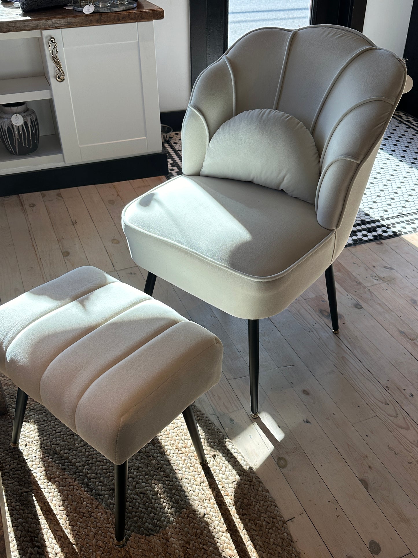 White chair with ottoman