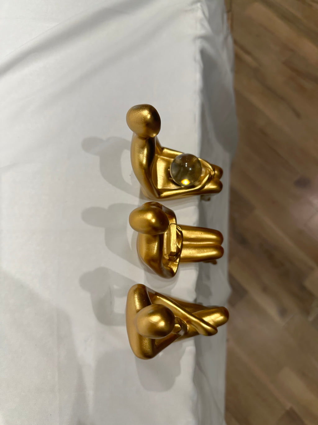 Gold women figurines - Large