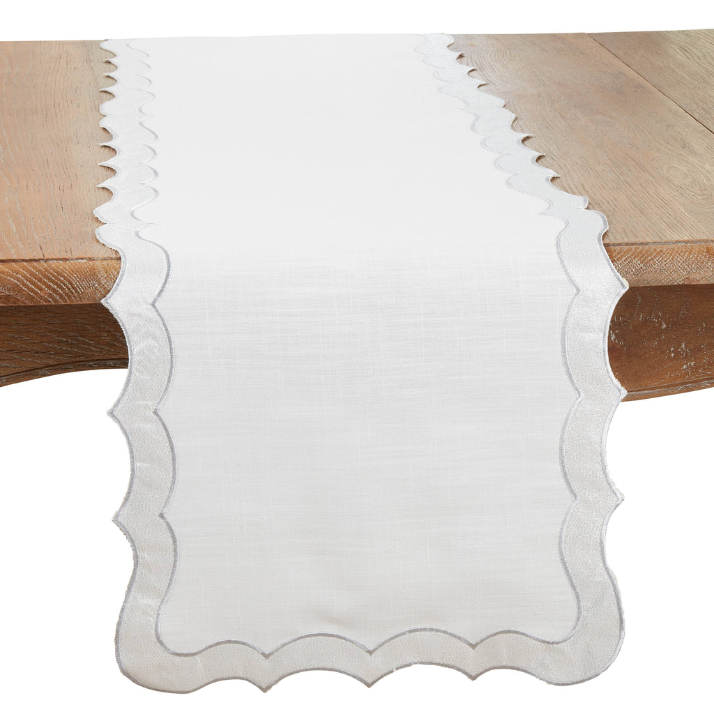 Scallop Border Runner