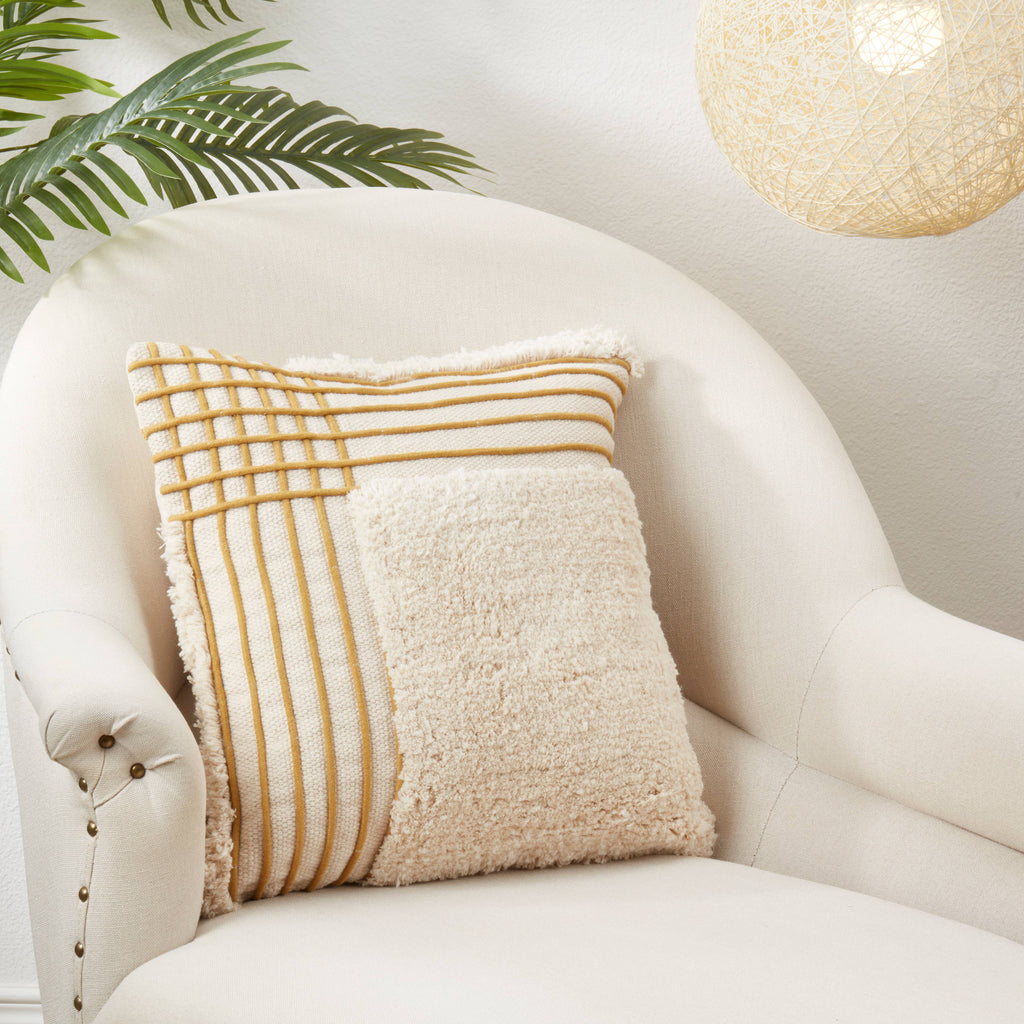Crosshatch Pattern Tufted Throw Pillow