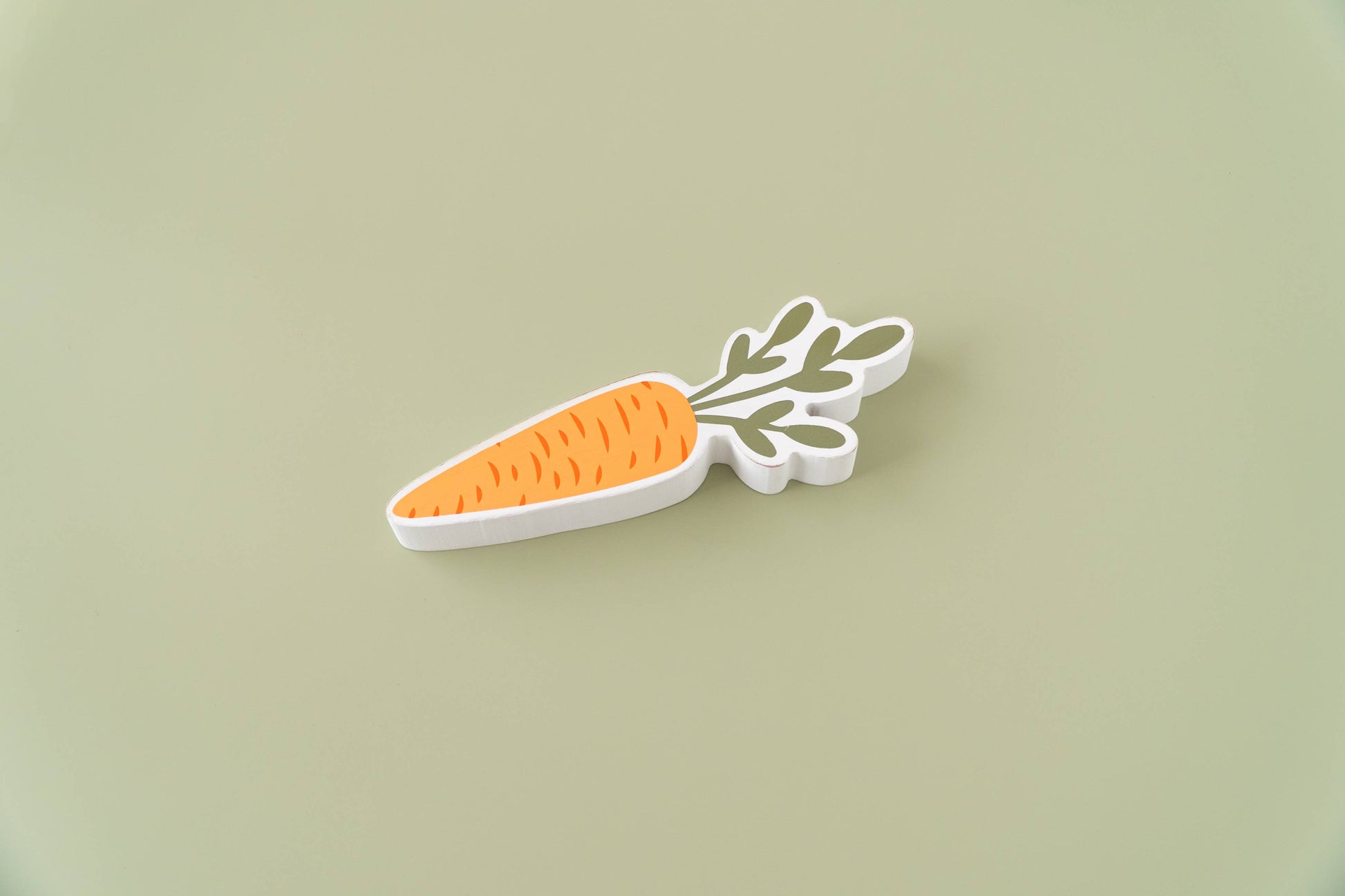 30273 - 8x2.5x1 wd chunky cutout (CARROT) EASTER SPRING