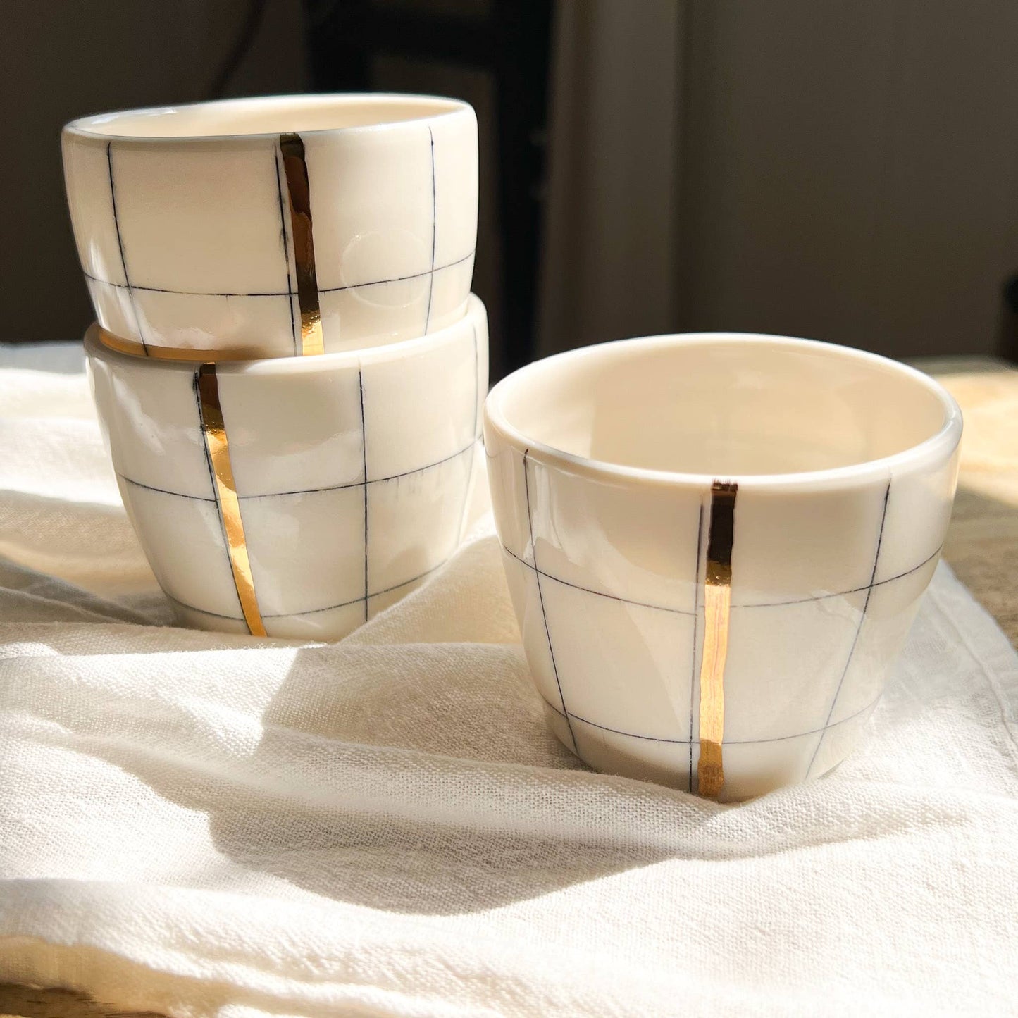 Grid petit cups