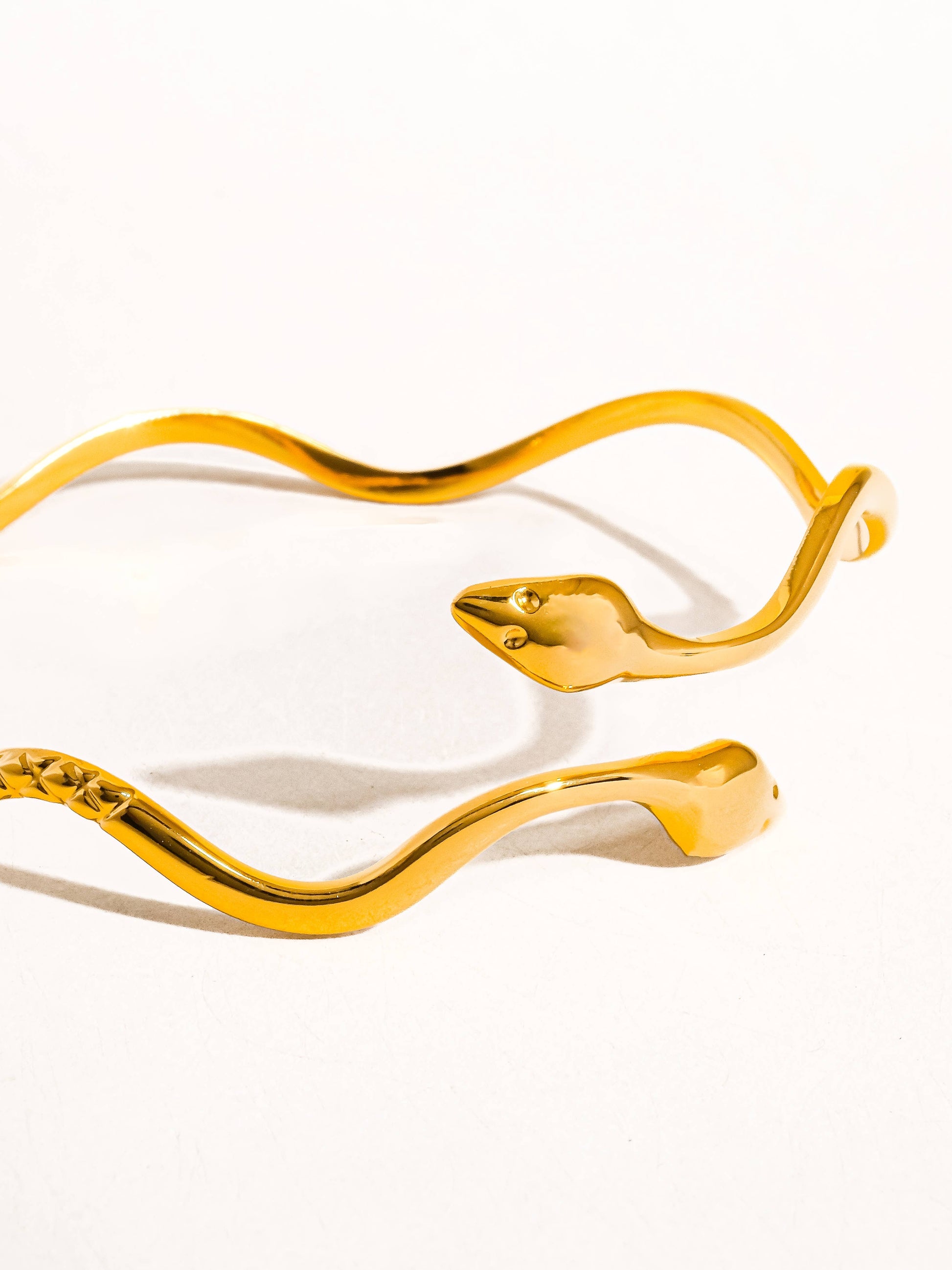 Zofia 18K Gold Non-Tarnish Wavy Serpent Bracelet