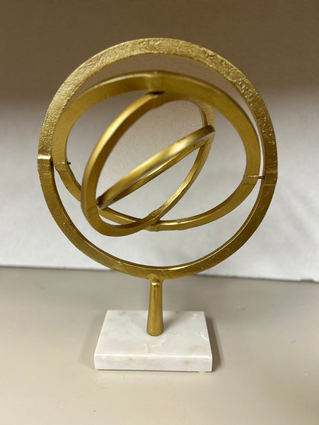 Gold Wire Globe Structure
